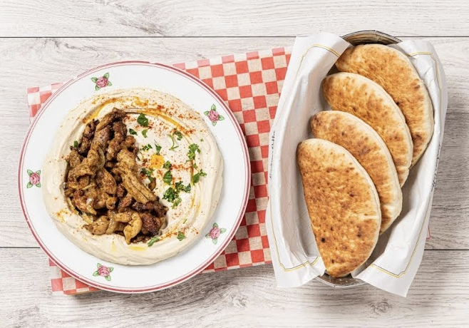 Cafe Landwer signature dishes Hummus Bowl
Eggs Benedict Florentine
Landwer's Famous Breakfast